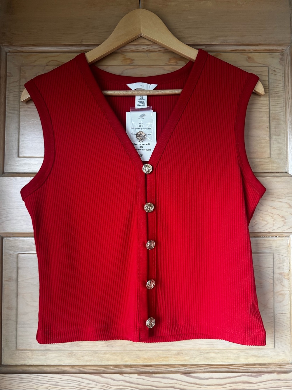 H&M Red Ribbed Sleeveless Button-Front Top